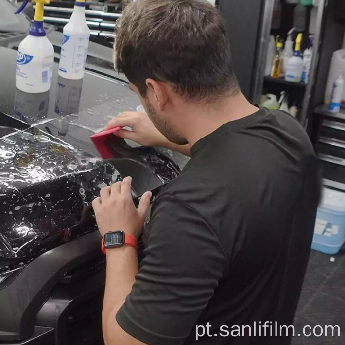 Opção de espessura para película protetora de pintura transformada